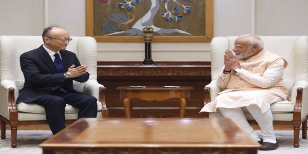 PM Modi meets ADB president Masato Kanda