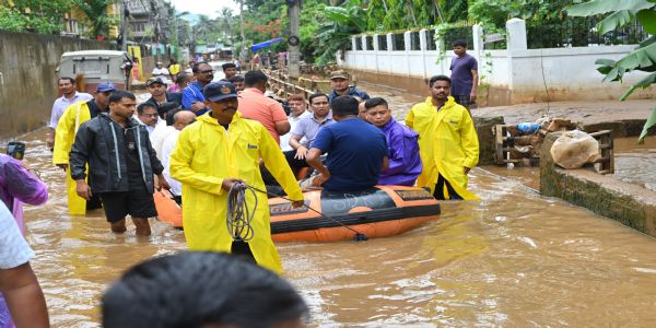 DoHUA Minister Jayanta Mallabaruah Inspects Flood-Affected Areas in Guwahati