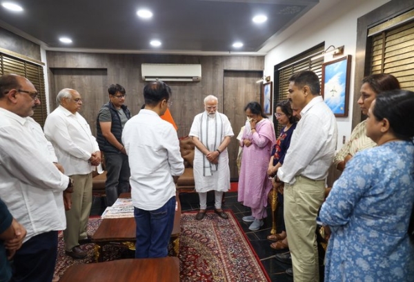 Prime Minister condoles the passing of former Gujarat Chief Minister Vijay Rupani