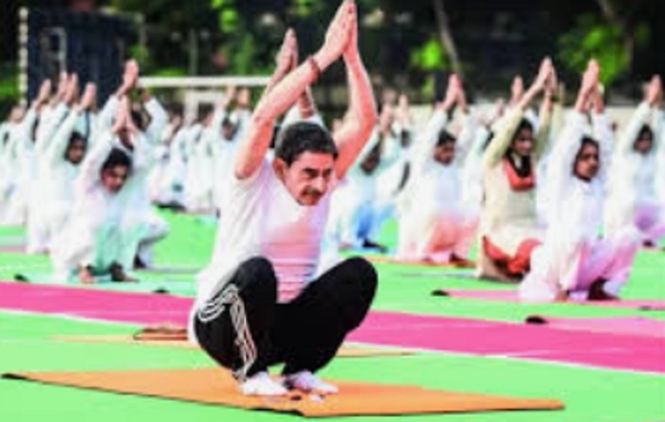 Governor Ravi Urges Public to Work in Unison to Celebrate Oneness of Yoga on June 21