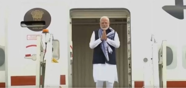 Prime Minister Modi returned to the country after a successful trip to three countries. Prime Minister Modi returned to the country after a successful trip to three countries.