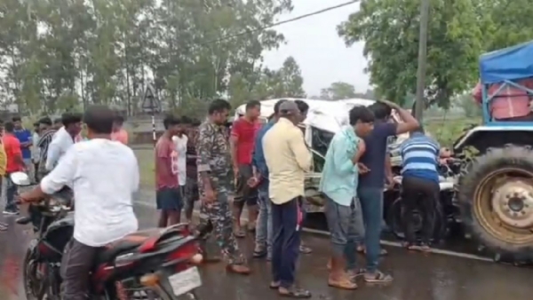 Nine killed in road accident in Purulia Nine killed in road accident in Purulia