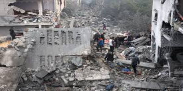 At least 62 people died in Israeli attacks in Gaza; escalating the humanitarian crisis