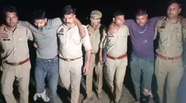 Two cow smugglers arrested in encounter