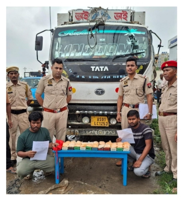 Guwahati: Two notorious drug peddlers arrested by Bashistha police with a truck and 295.5 grams of heroin.