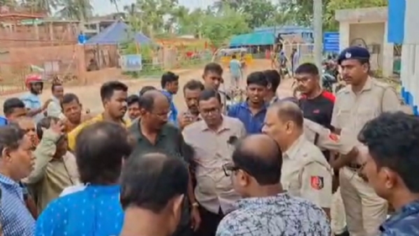 Protest in front of Jagannath Dham in Digha