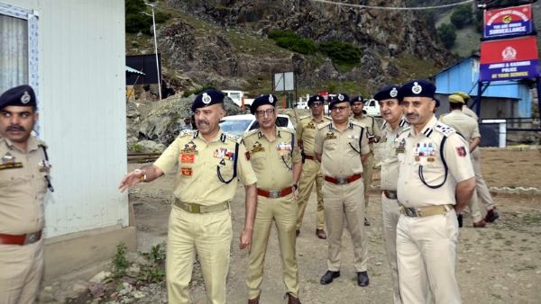DGP Nalin Prabhat Reviews Security Arrangements For Upcoming Amarnath Yatra