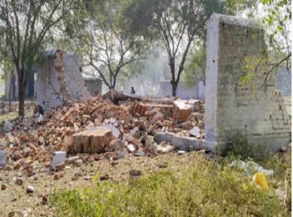 A devastating explosion at a firecracker manufacturing unit in Virudhunagar district, Tamil Nadu, has resulted in the deaths of six workers, with several others injured. The incident occurred on Saturday morning at the Sainath Fireworks factory in Bommaiyapuram, where 84 workers were present at the time of the blast. Preliminary investigations suggest that friction between chemicals during the mixing process may have triggered the explosion.  The factory, owned by Balaji and operated under a lease agreement, reportedly lacked proper safety measures, and inexperienced personnel were employed for manufacturing crackers. The police have registered a case against four individuals, including the factory owner, co-owner Sasipalan, and manager Das, with two persons still at large. The bodies of the deceased, identified as Velmurugan, Kamraj, Nagaraj, Kannan, Meenakshisundaram, and Sivakumar, were recovered from the debris.  Tamil Nadu Chief Minister MK Stalin has announced a solatium of Rs 4 lakh to the kin of the deceased and has instructed doctors to provide proper treatment to the injured workers. The Petroleum and Explosives Safety Organization (PESO) officials visited the blast site, collected samples, and conducted inspections. The police are working to remove debris and investigate the cause of the explosion .