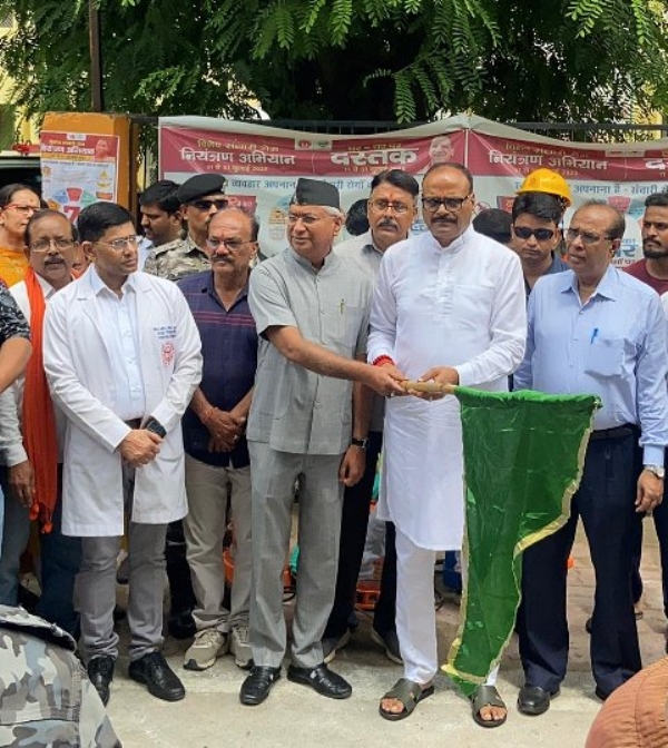 Deputy Chief Minister Brajesh Pathak flagged off the special communicable disease control campaign