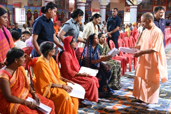 Chief Minister Yogi Adityanath organized a public darshan on Thursday