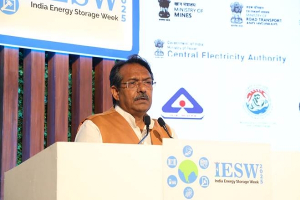 Harsh Malhotra while addressing at India Energy Storage Week 2025