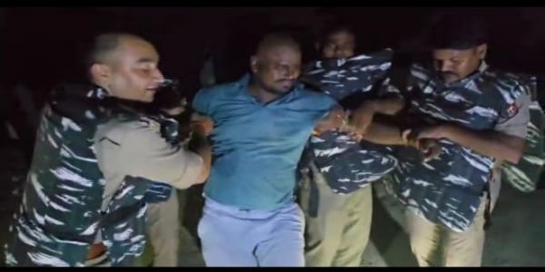 Cow smuggler shot & arrested, aide absconding in UP