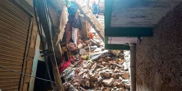 (Update)Six dead, eight injured as four-storey building collapses in Delhi