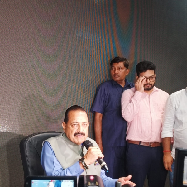 Dr.jitendra singh while addressing the media