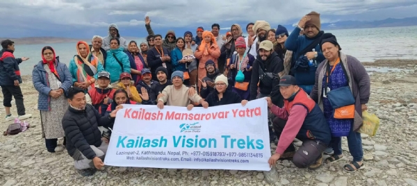 5000 Indian pilgrims stranded in Kathmandu due to visa delays.