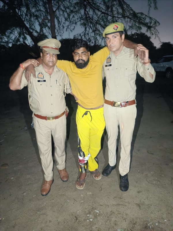 Police has succeeded in arresting a criminal with a reward of Rs. 25,000