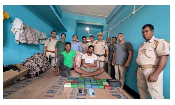 Two peddlers arrested with huge amount of heroin in Guwahati.