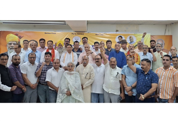 Sat Sharma asks BJP cells to intensify outreach across J&K