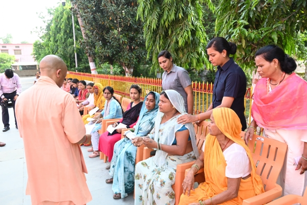 CM Yogi, during his stay in Gorakhpur, listening to the problems