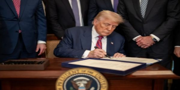 Trump signs executive order to control money