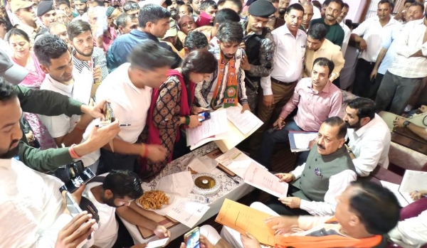 Dr Jitendra Holds Public Durbar At Bani, Discusses Security Situation With Administration