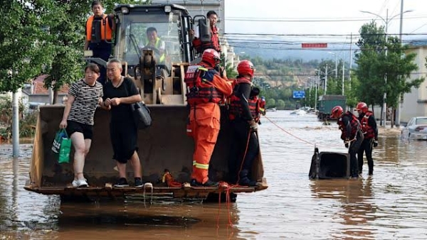 Heavy rain and floods wreak havoc in China, 30 dead
