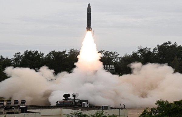 DRDO successfully conducts two consecutive flight-tests of Pralay missile