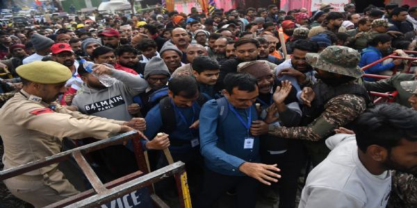 Amarnath Yatra Begins As Pilgrims Set Out From Baltal, Nunwan Base Camps