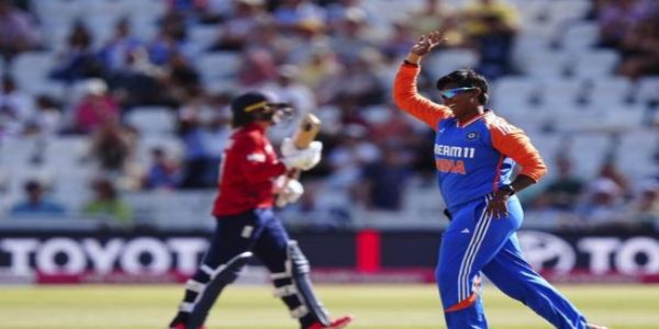 Deepti Sharma equals Nida Dar as second-highest T20I wicket-taker