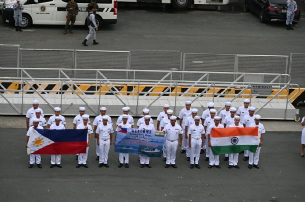 Indian naval ships enhance maritime ties in Manila.