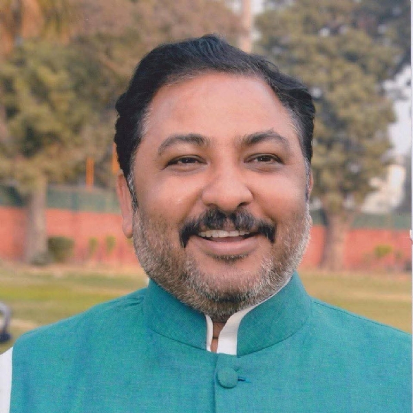 Cabinet minister Dayashankar Singh