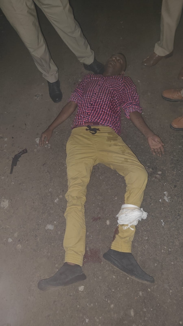 Criminal shot & arrested along with aide