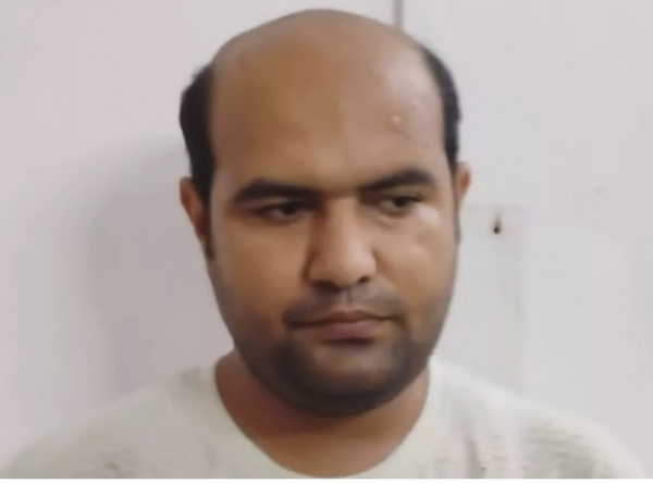 Mohammad Sharaf Rizvi, a native of Farrukhabad