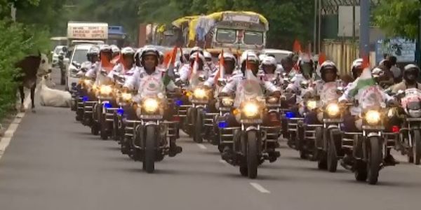 Delhi Traffic Police Paints Capital in Tricolour with Independence Day Bike Rally