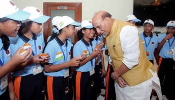 Raksha Mantri interacts with 30 meritorious youth under ‘Aarohan: Dweep to Delhi’ National Integration Tour