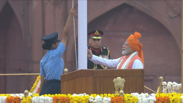 Prime Minister Narendra Modi hoisted the national flag at the Red Fort