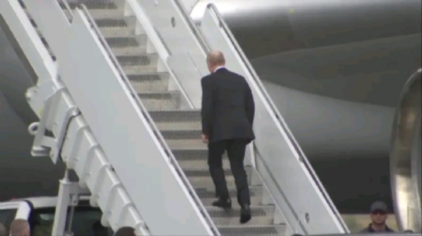 Putin Leaves Alaska as Talks With Trump End Without Deal