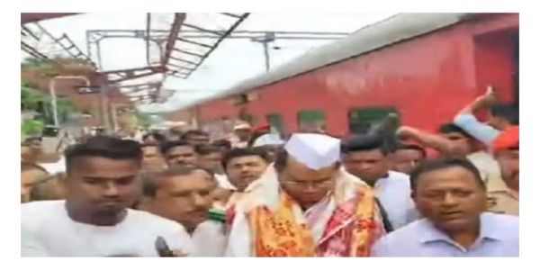 Gaurav Gogoi Targets Himanta Biswa in Koklabari Rally