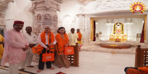 Ex-Reserve Bank Governor Shaktikanta Das offered prayers at Ram Mandir