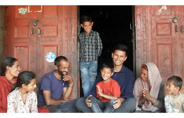 Army doctor helps poor boy to speak