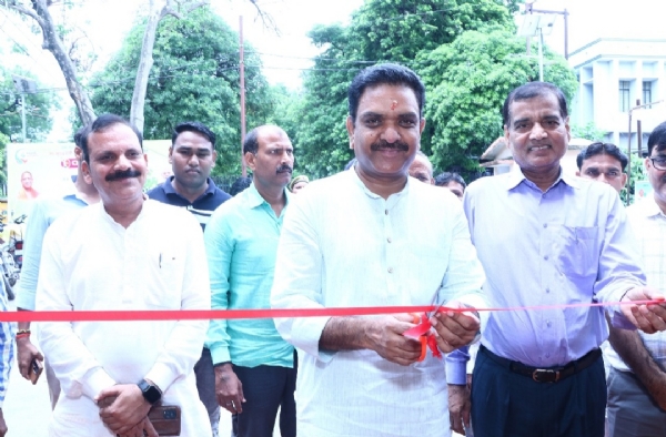 Minister of State (Independent Charge) of the Social Welfare Department, Asim Arun inaugurated the Prime Minister Kisan Utsav program