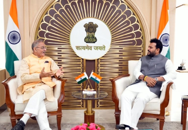 LG Ladakh meets Union Civil Aviation Minister, seeks more air connectivity