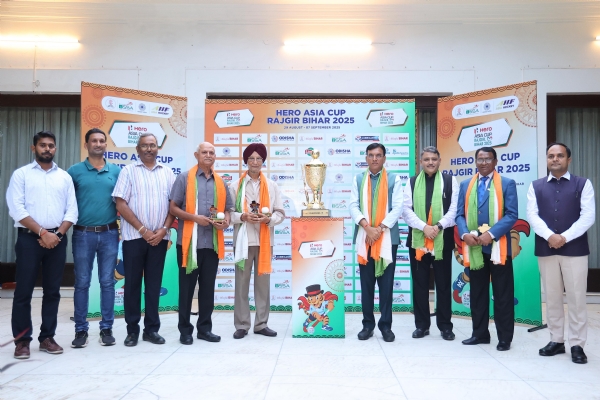 Sports Minister Mansukh Mandaviya Unveils Hockey Asia Cup 2025 Trophy in New Delhi