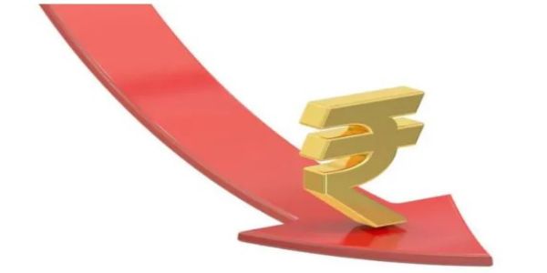 Tariff Shock, FII Exit Push Rupee Down to 87.68 vs Dollar
