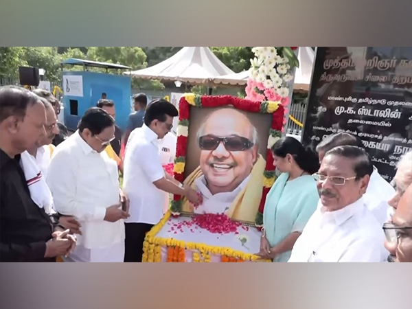 Tamil Nadu CM, DMK Leaders Pay Tribute to M Karunanidhi on 7th Death Anniversary