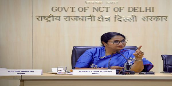 Delhi CM Holds Talks with Envoys on Safety of Citizens in Nepal