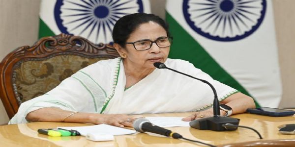 Mamata Banerjee Pays Tribute to Swami Vivekananda on Anniversary of Chicago Speech