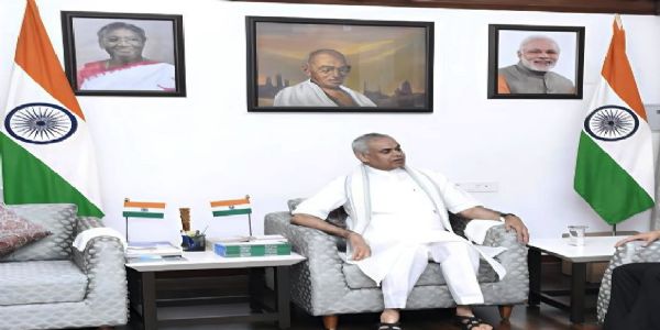 Gujarat Governor Acharya Devvrat Assigned Additional Charge of Maharashtra