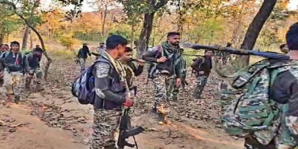 Encounter in Palamu Forests: Top TSPC Commander Carrying Rs 5 Lakh Reward Neutralized
