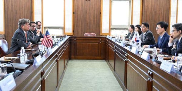 US Vows Visa Upgrades, Expresses Regret After Mass Detention of Korean Workers in Georgia